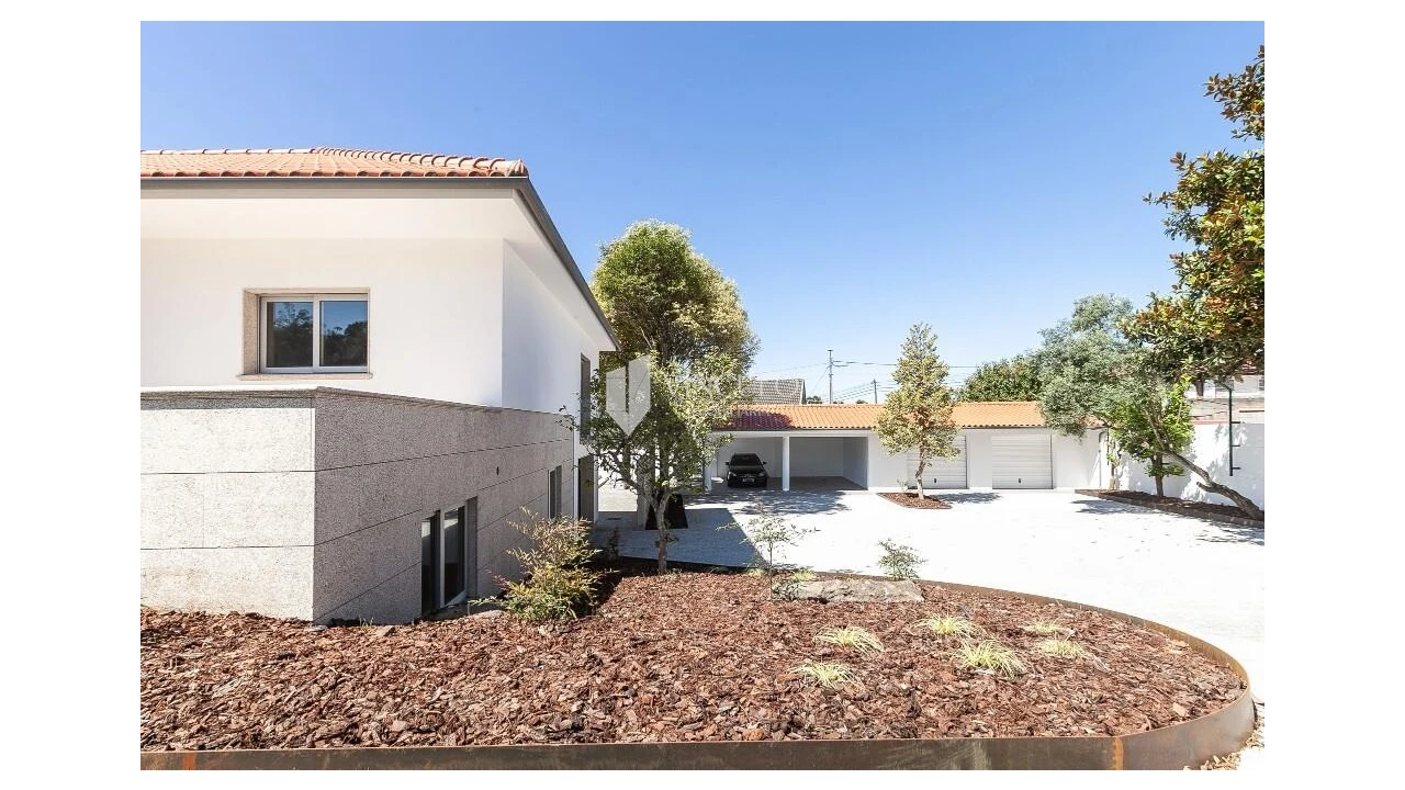 Moradia T5 para Venda em Fafe Foto 4