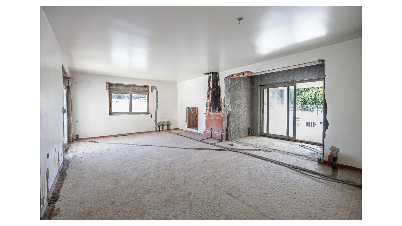 Moradia T5 para Venda em Fafe Foto 11