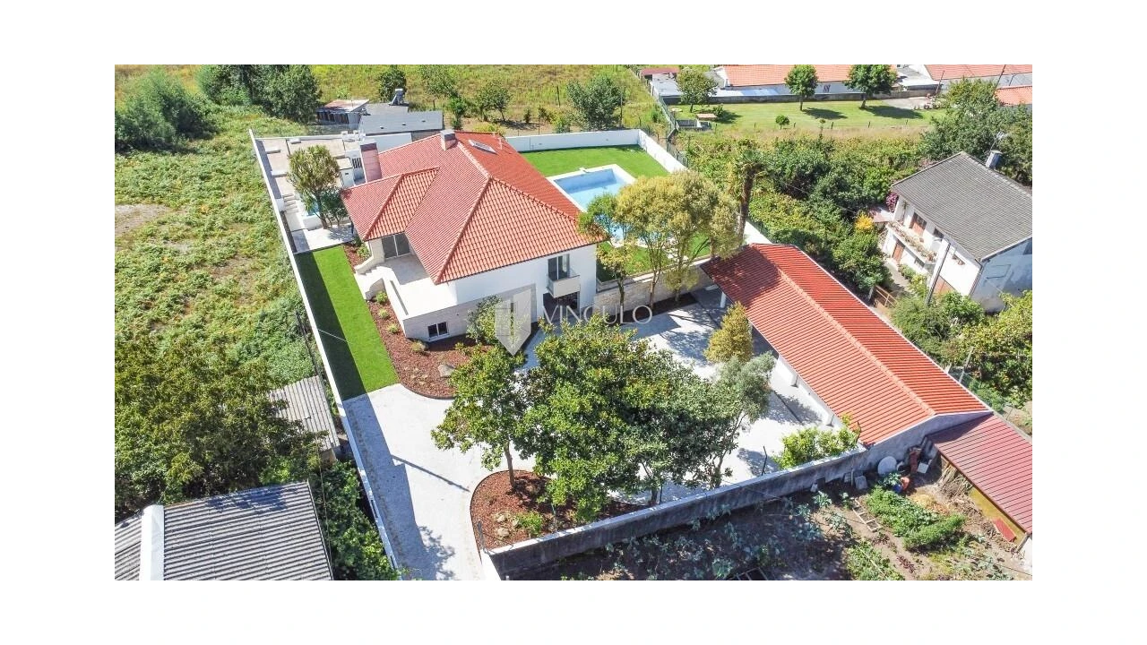 Moradia T5 para Venda em Fafe Foto 17