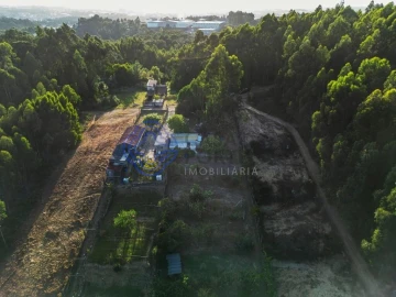 Terreno para Venda em Baguim do Monte (Rio Tinto)