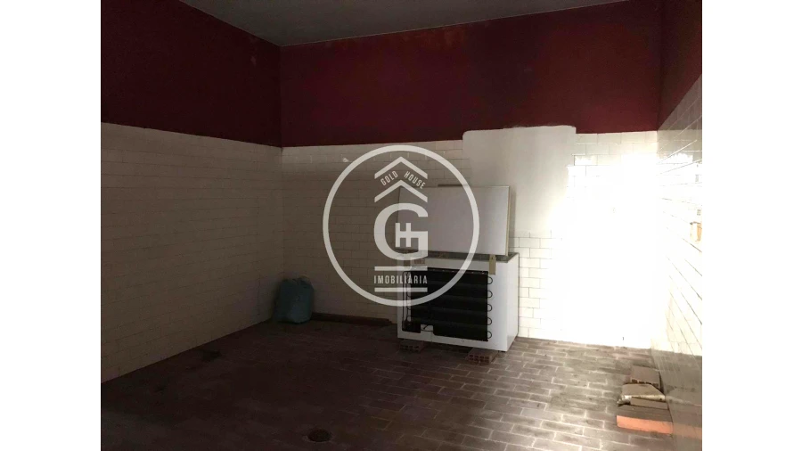 Prédio para Venda em São Pedro de Tomar Foto 7