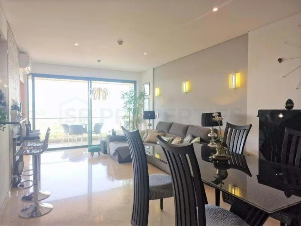 Apartamento T1 para Venda em Quarteira Foto 11