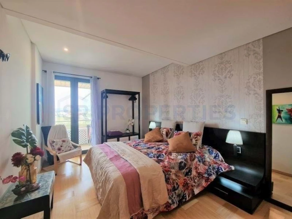 Apartamento T1 para Venda em Quarteira Foto 3
