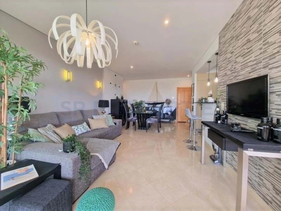 Apartamento T1 para Venda em Quarteira Foto 2