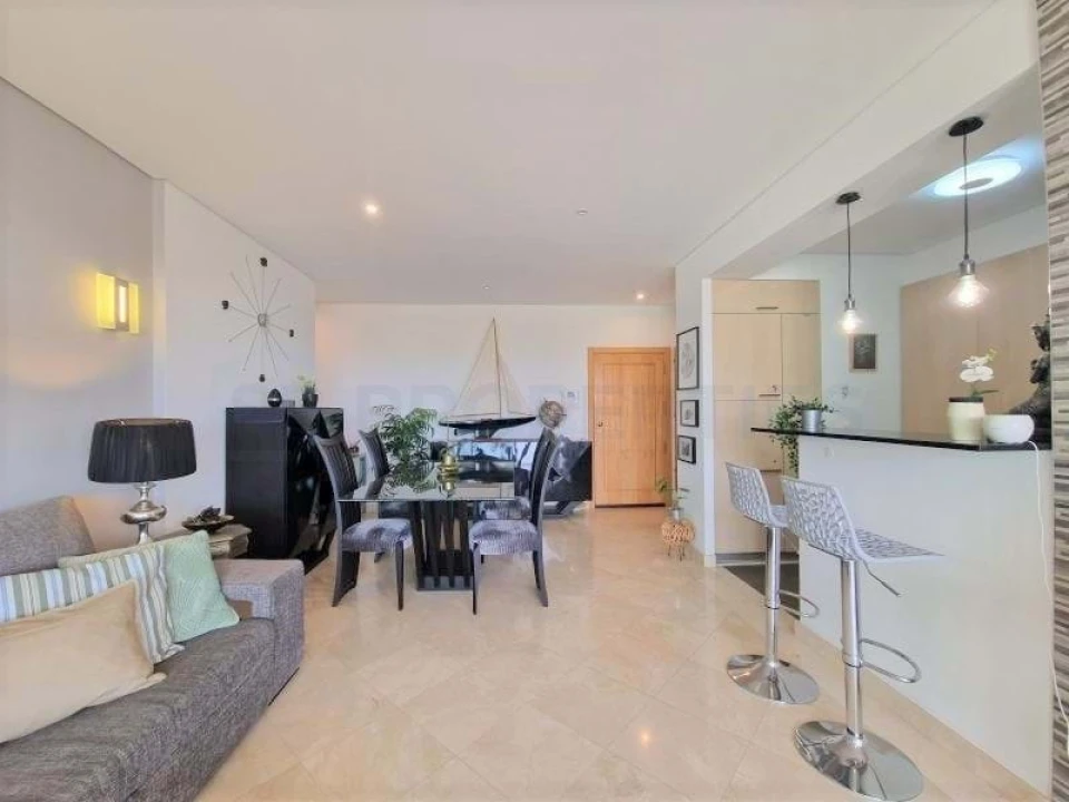 Apartamento T1 para Venda em Quarteira Foto 12