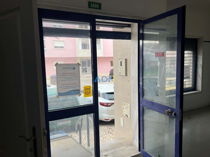 Negócio para Venda em Caparica e Trafaria Foto 18