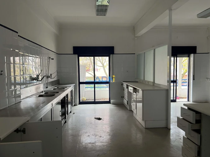 Negócio para Venda em Caparica e Trafaria Foto 23