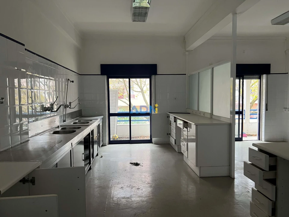 Negócio para Venda em Caparica e Trafaria Foto 23