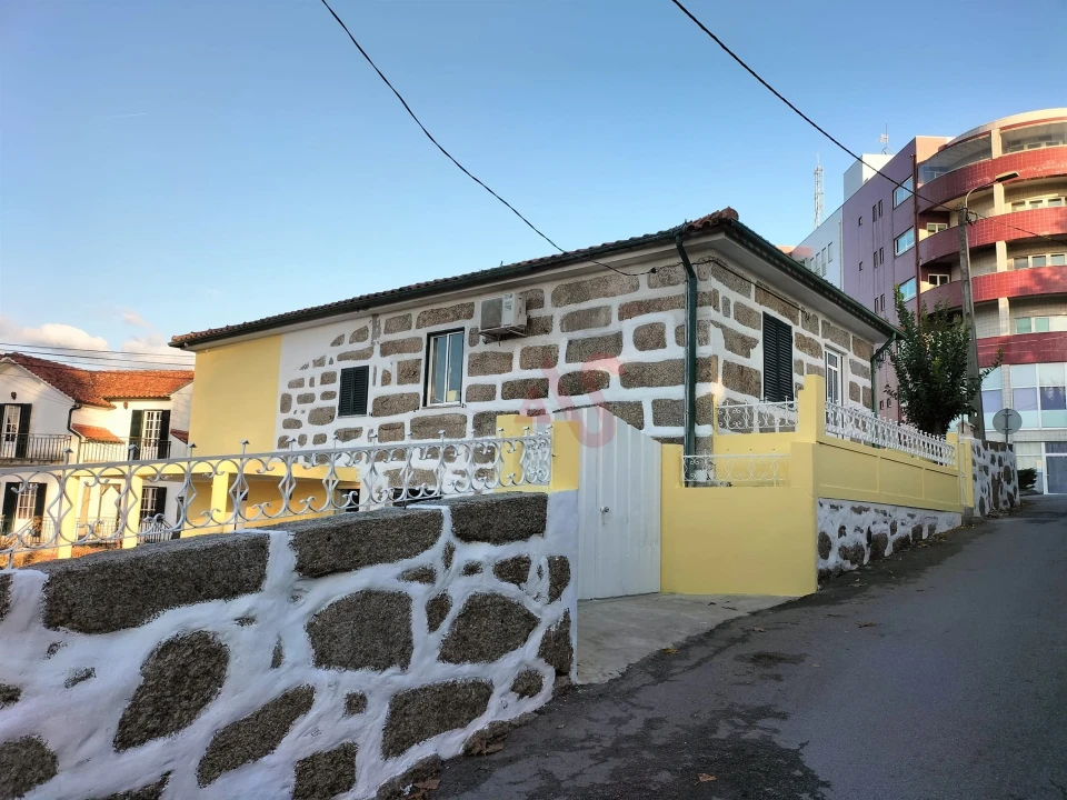 Moradia T2 para Venda em Riba de Ave Foto 4