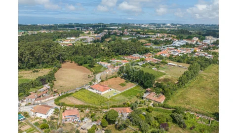 Terreno para Venda em Grijó e Sermonde