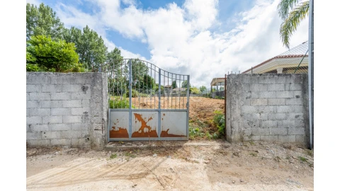 Terreno para Venda em Grijó e Sermonde