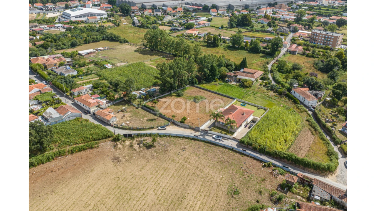 Terreno para Venda em Grijó e Sermonde Foto 9
