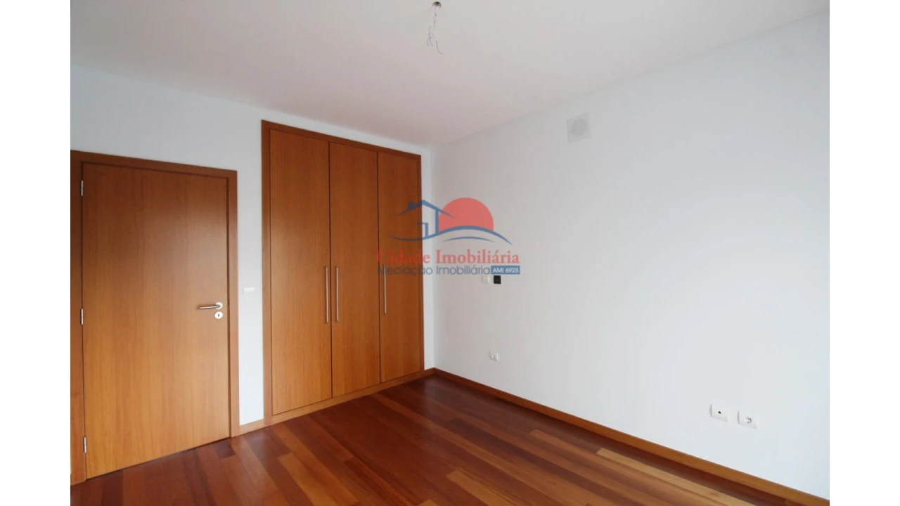 Apartamento T3 para Venda em São Martinho Foto 19