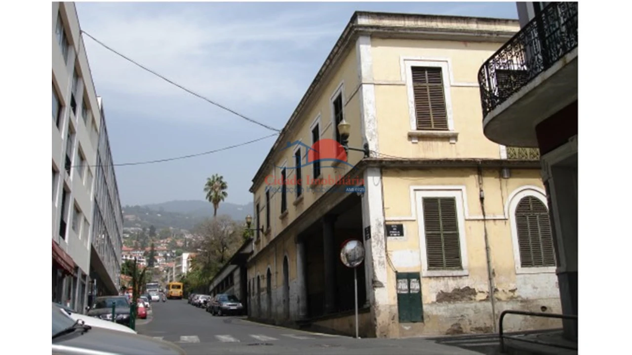 Prédio para Venda em Funchal (Santa Luzia) Foto 2