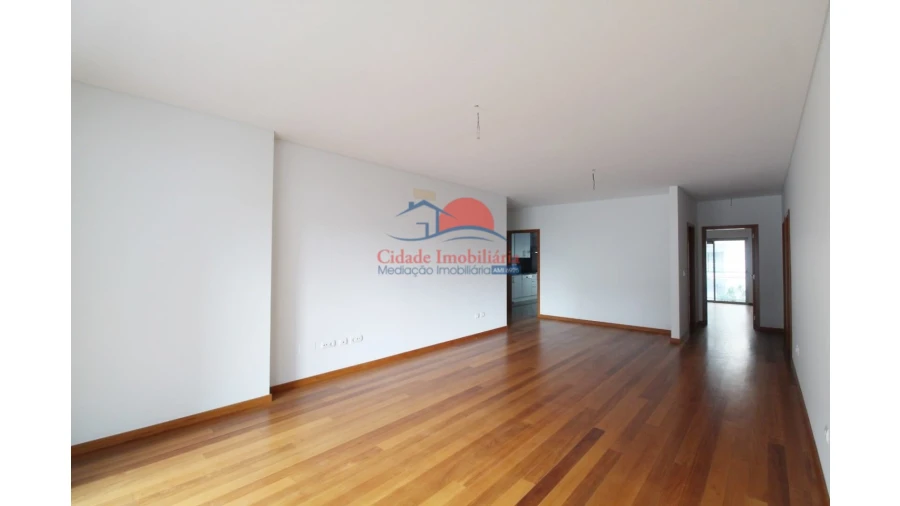 Apartamento T3 para Venda em São Martinho Foto 6