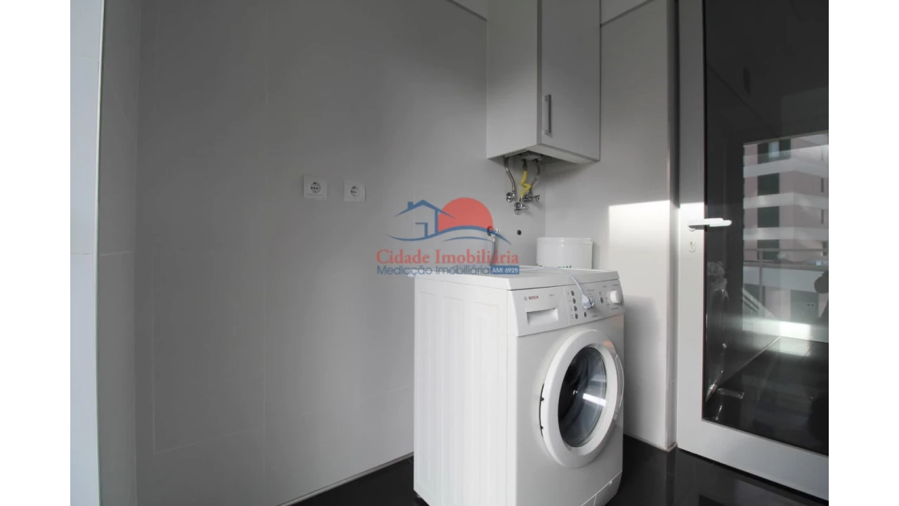 Apartamento T3 para Venda em São Martinho Foto 11