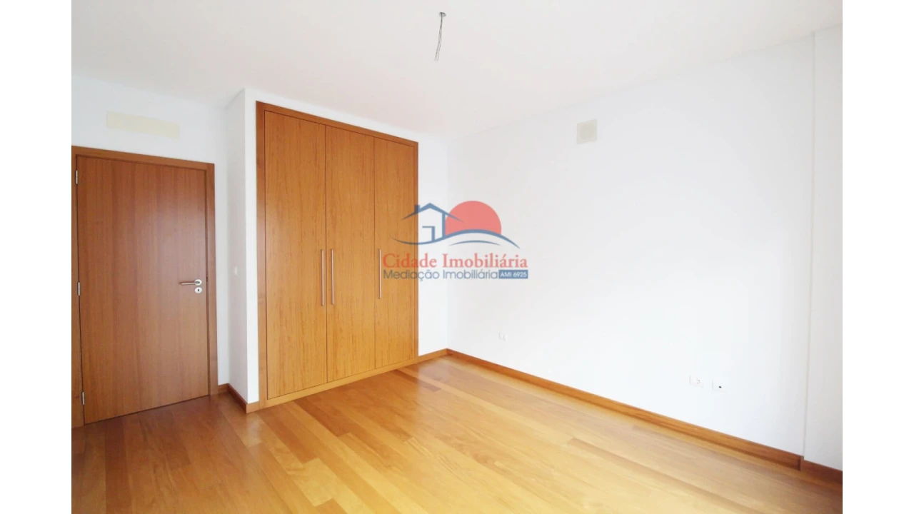 Apartamento T3 para Venda em São Martinho Foto 12
