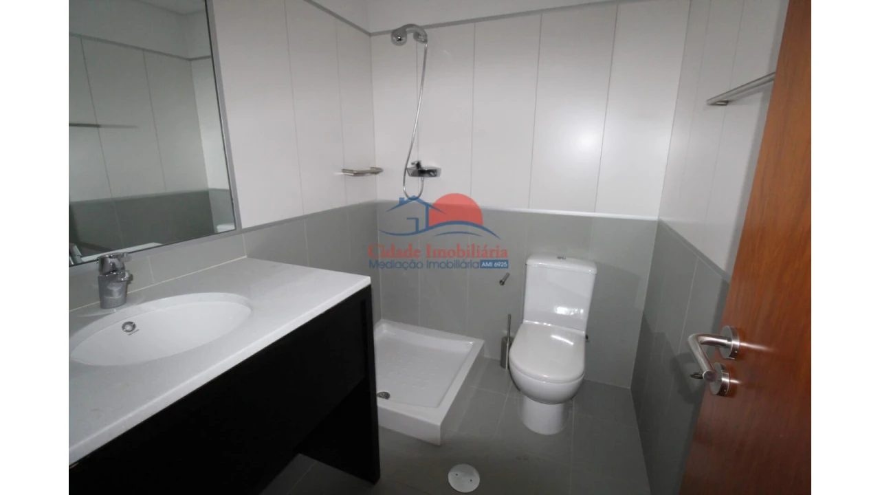 Apartamento T3 para Venda em São Martinho Foto 14