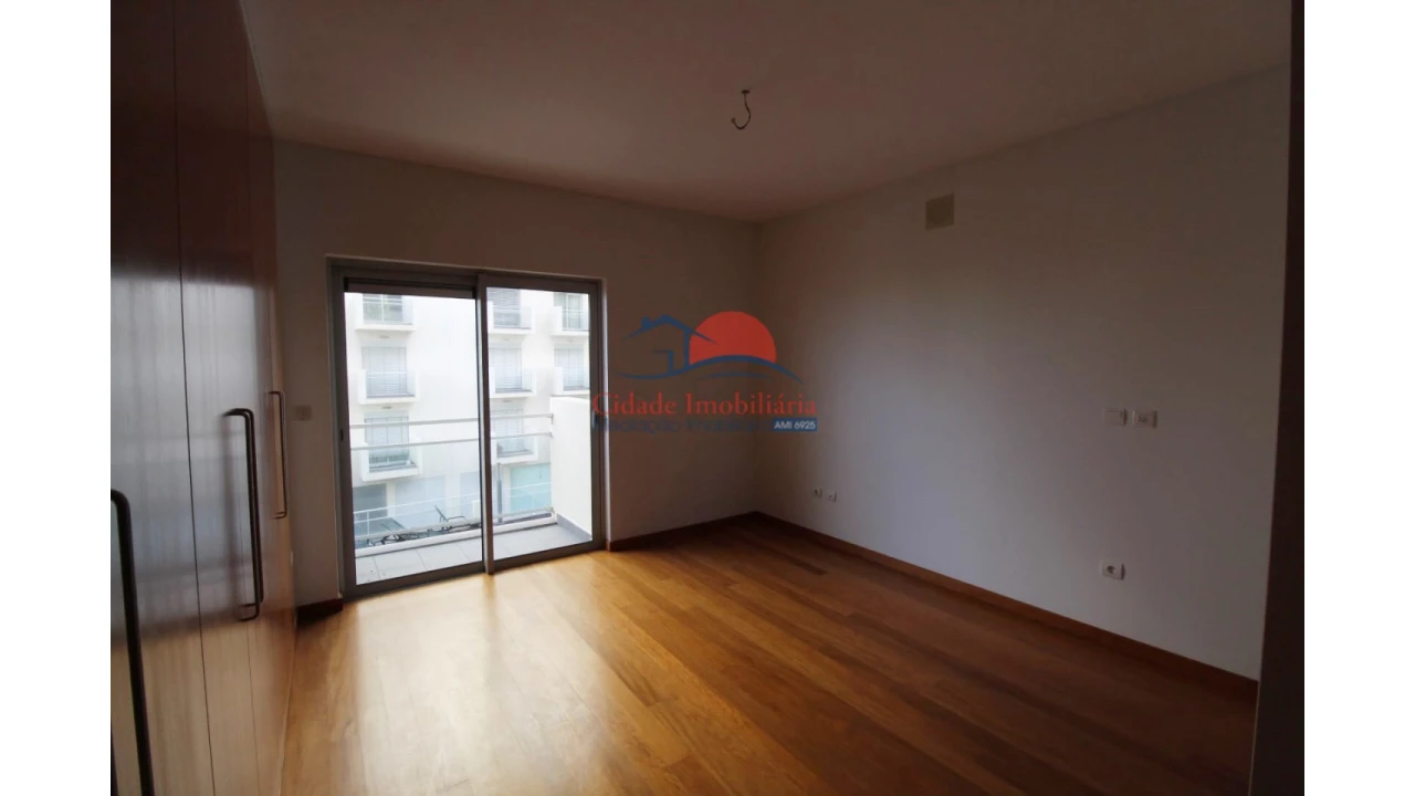 Apartamento T3 para Venda em São Martinho Foto 16