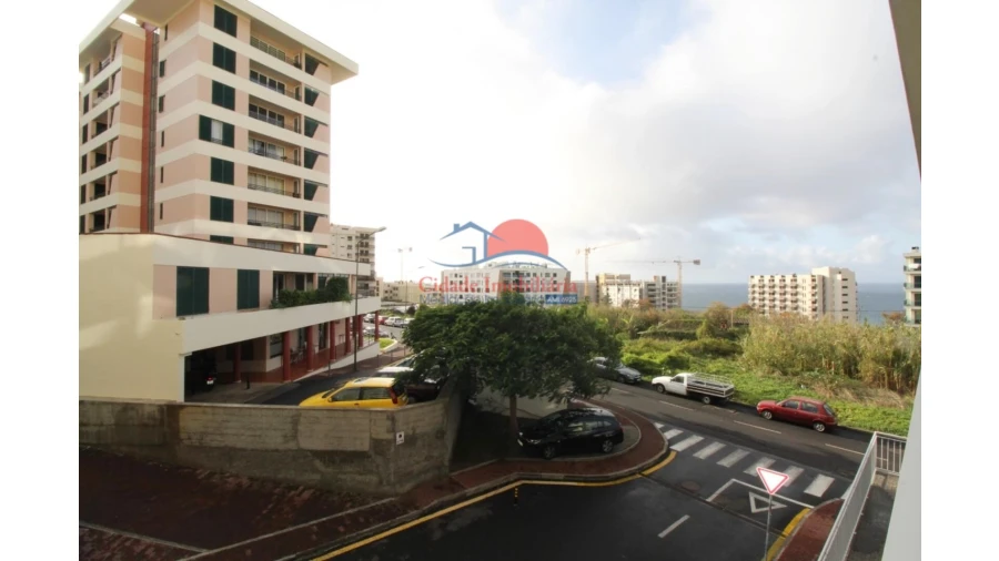 Apartamento T3 para Venda em São Martinho Foto 3