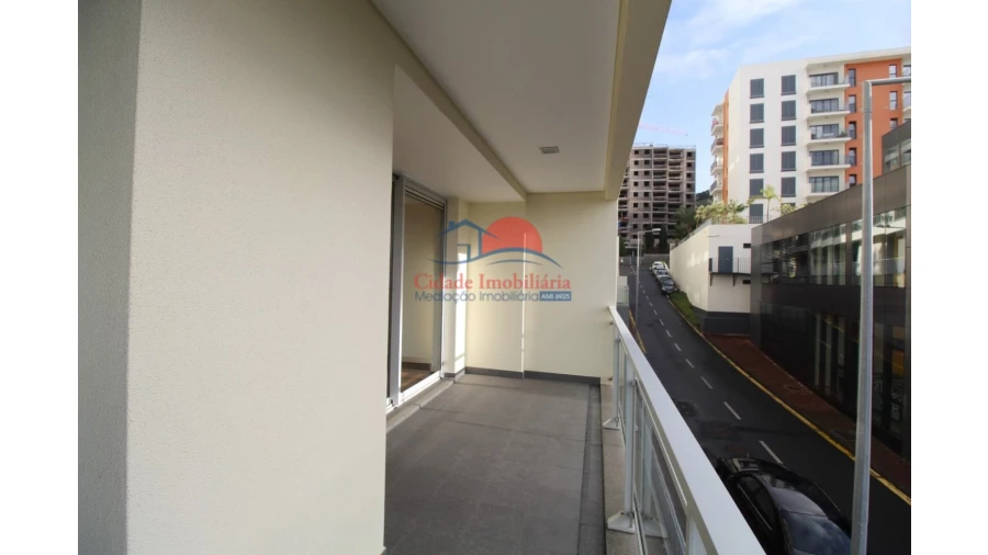 Apartamento T3 para Venda em São Martinho Foto 4