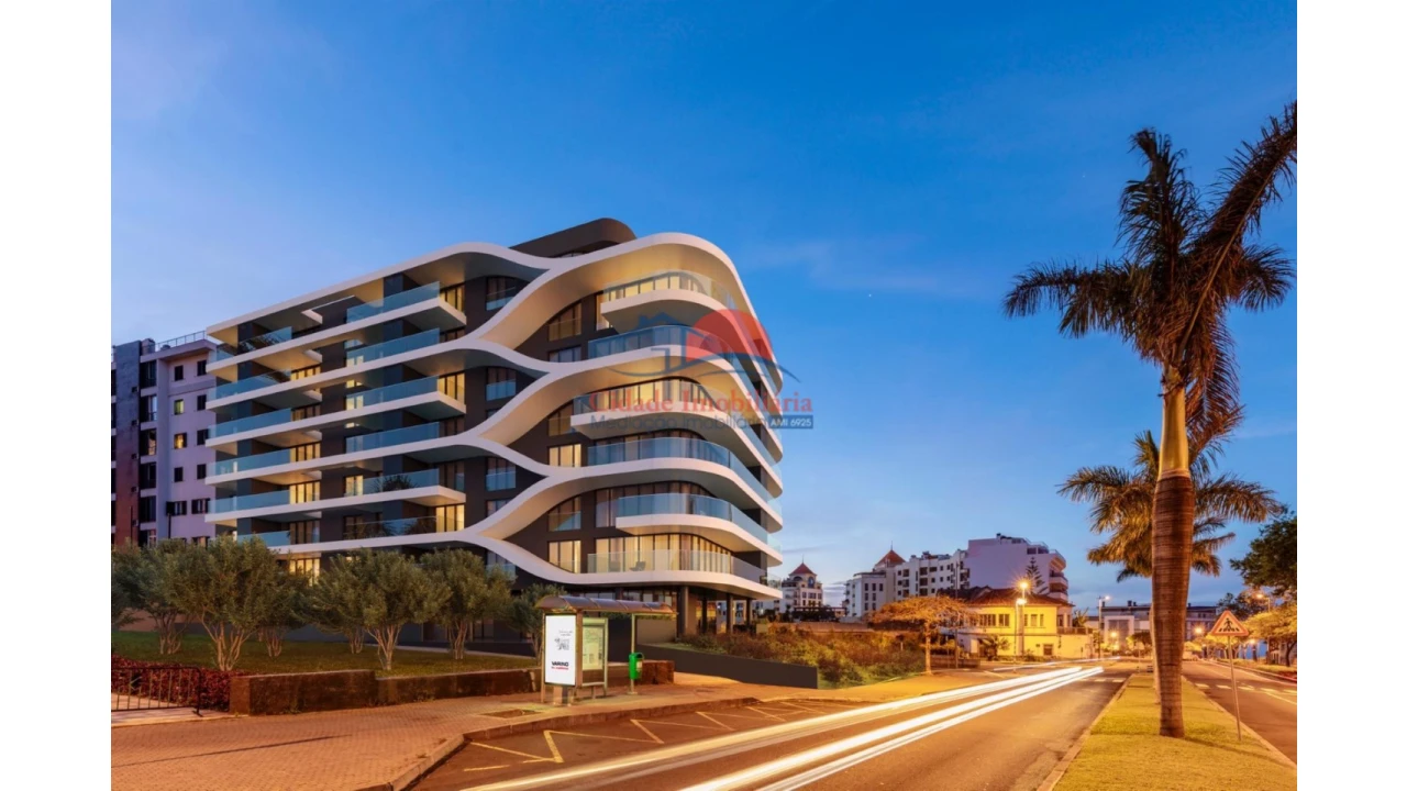Apartamento T2 para Venda em São Martinho Foto 1