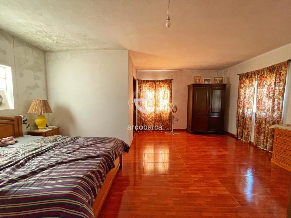 Moradia T4 para Venda em Couto Foto 38