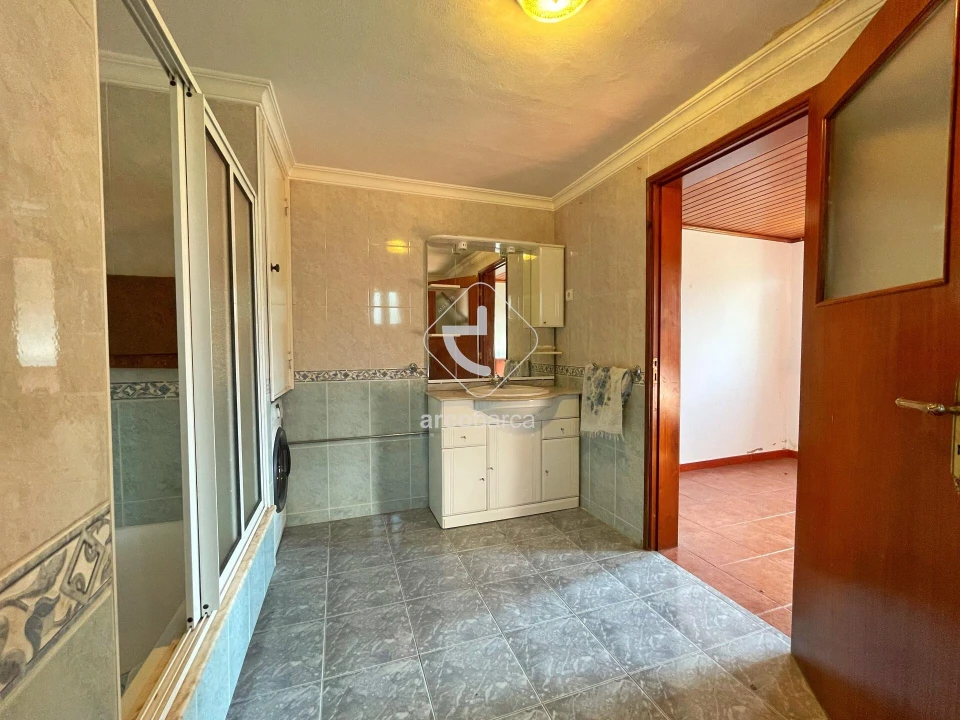 Moradia T4 para Venda em Couto Foto 11