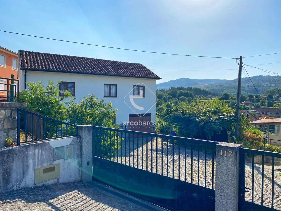 Moradia T4 para Venda em Couto Foto 2