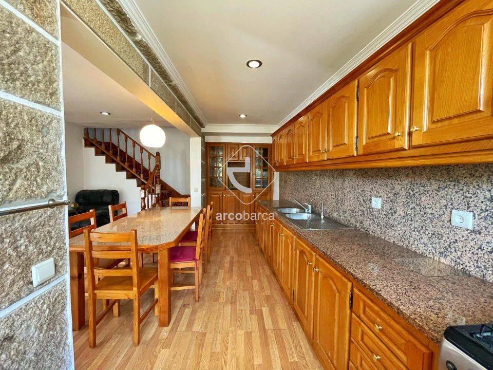 Moradia T4 para Venda em Couto Foto 15