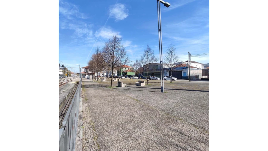 Prédio para Venda em Castêlo da Maia Foto 5