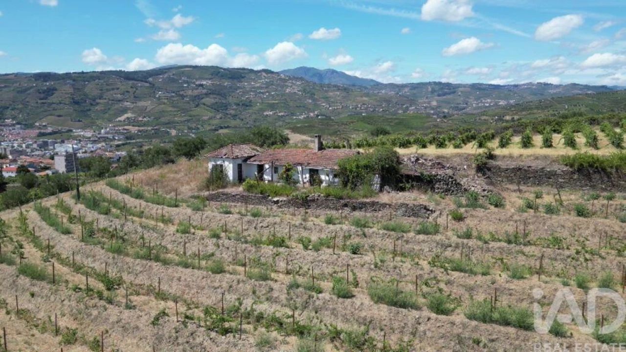 Moradia T4 para Venda em Peso da Régua e Godim Foto 24
