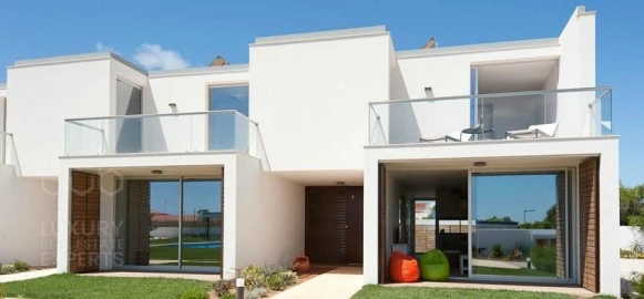 Moradia T3 para Venda em Vila de Sagres