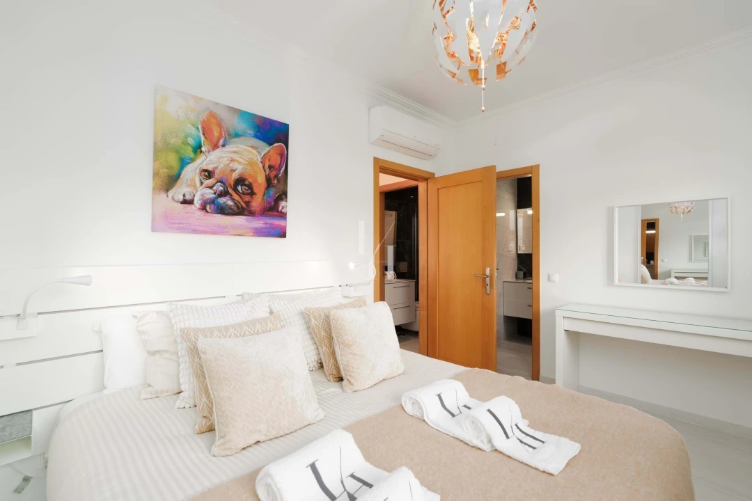 Apartamento T2 para Arrendamento férias em Quarteira Foto 11