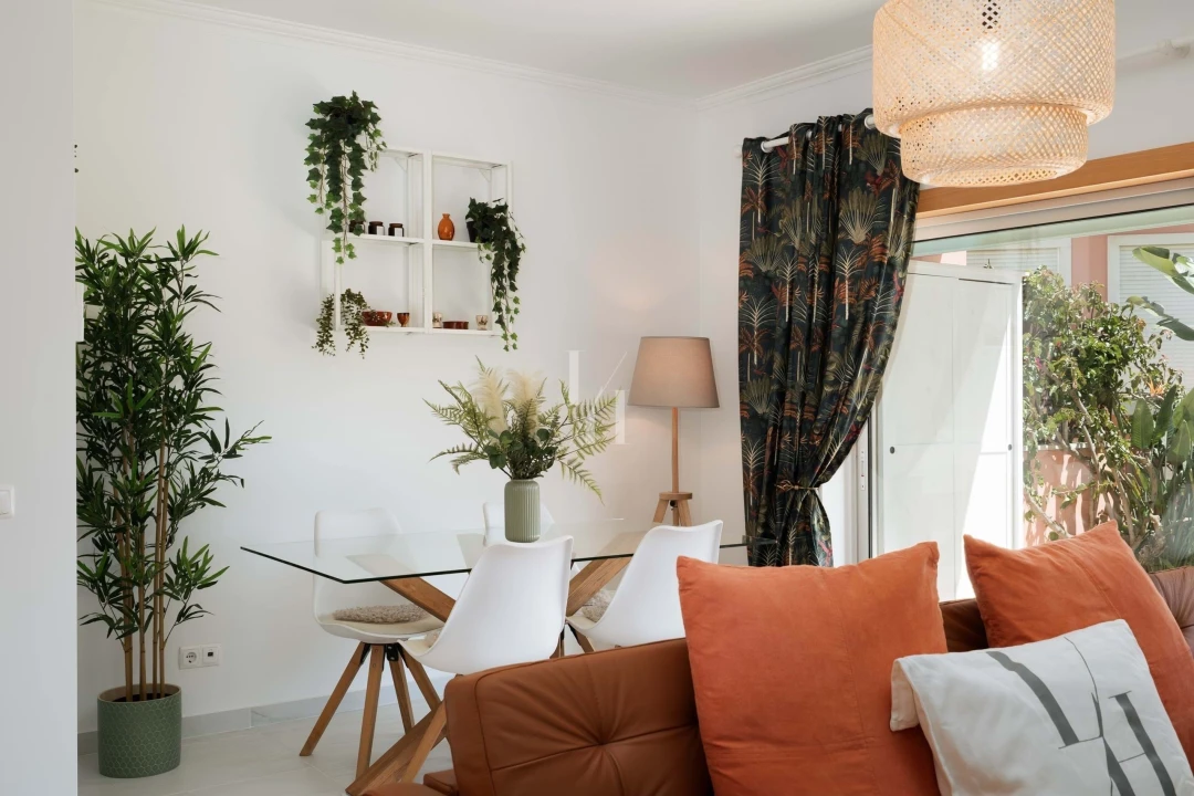 Apartamento T2 para Arrendamento férias em Quarteira Foto 31