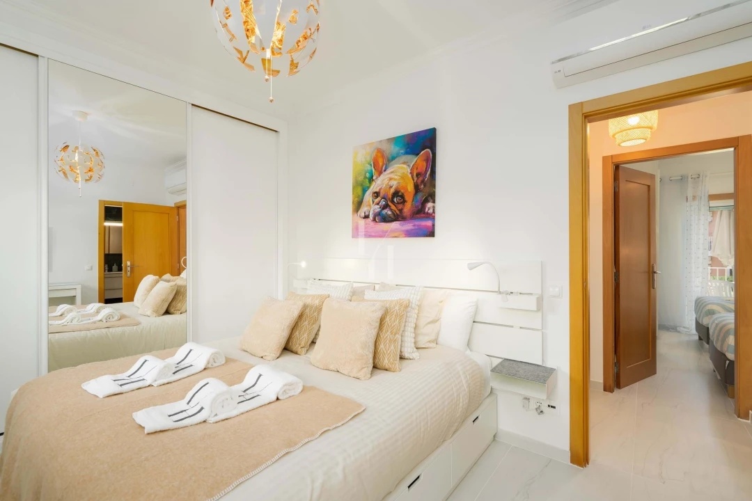 Apartamento T2 para Arrendamento férias em Quarteira Foto 9