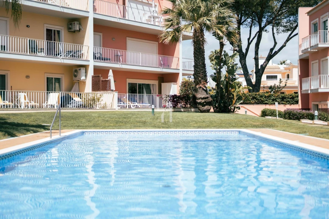 Apartamento T2 para Arrendamento férias em Quarteira Foto 25