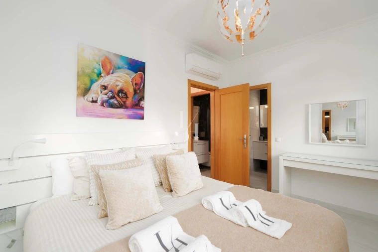 Apartamento T2 para Arrendamento férias em Quarteira Foto 11
