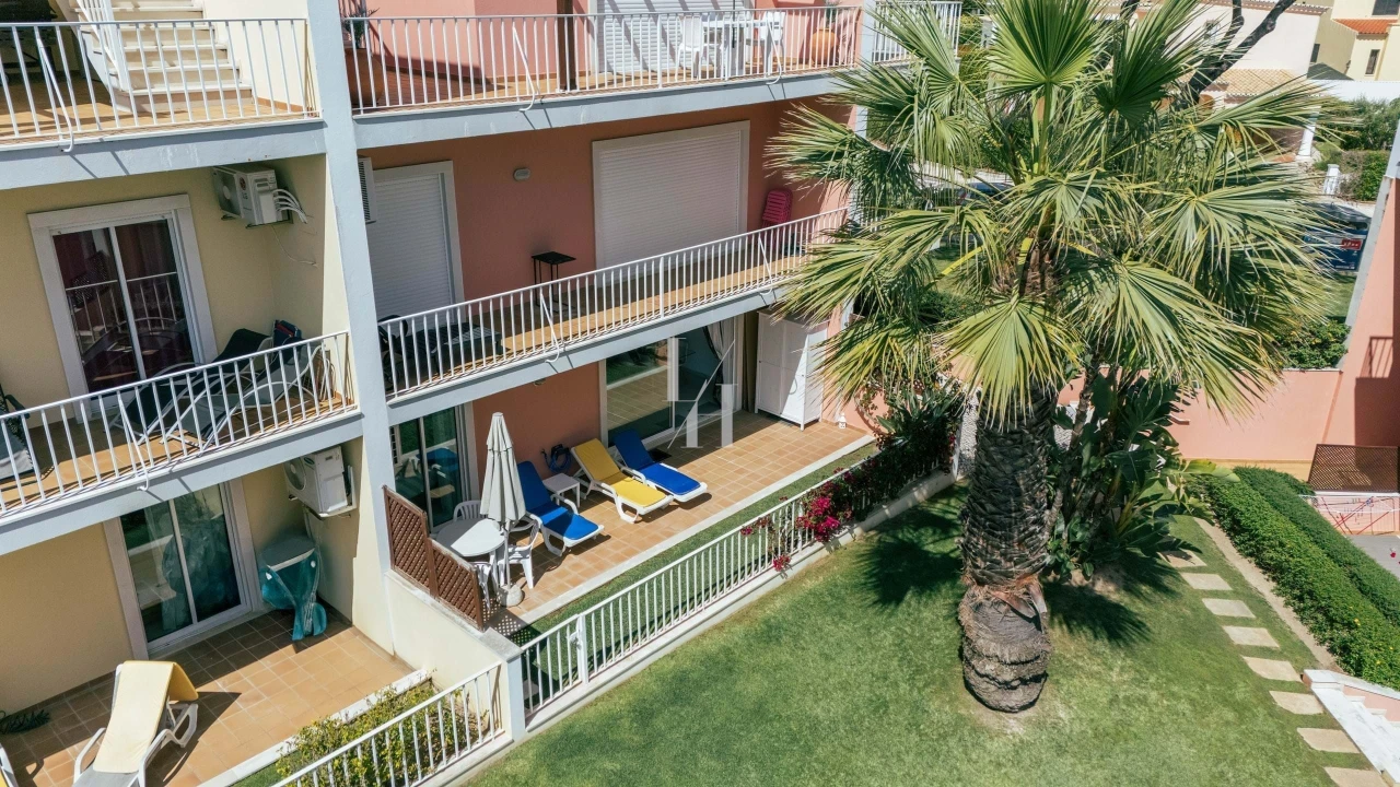 Apartamento T2 para Arrendamento férias em Quarteira Foto 19