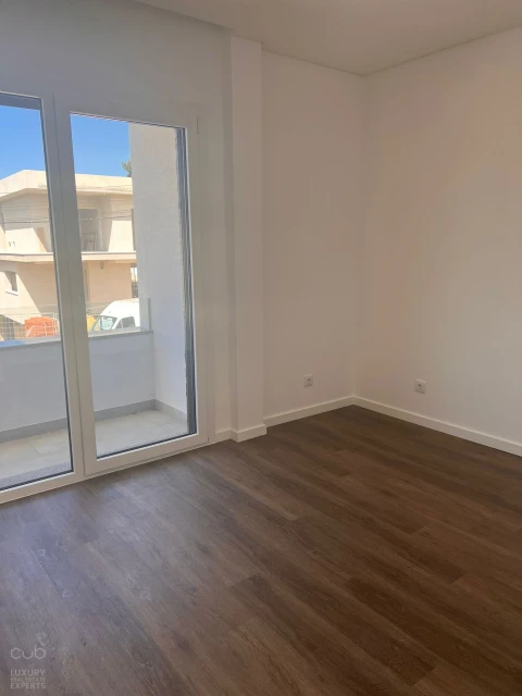 Moradia T4 para Venda em Corroios