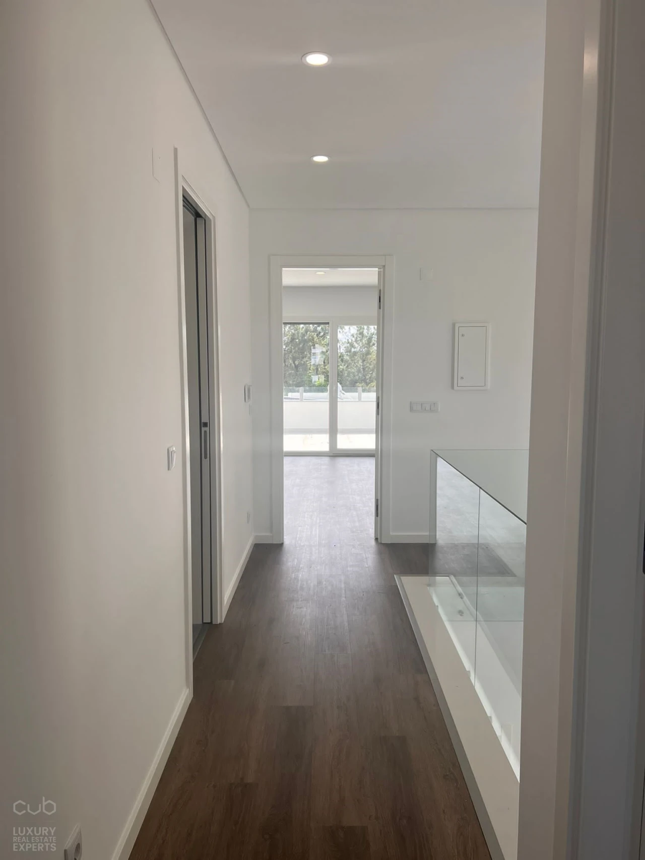 Moradia T4 para Venda em Corroios Foto 10