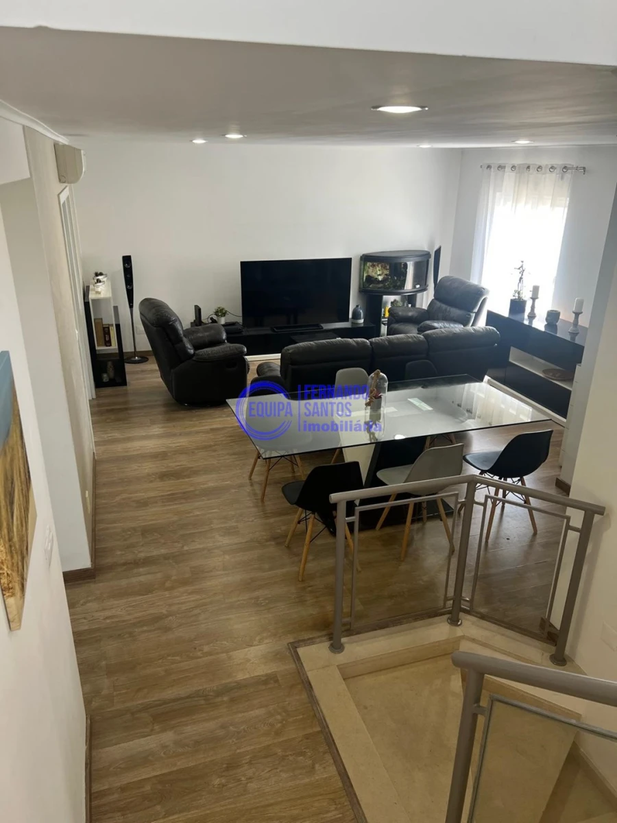 Moradia T4 para Venda em Silves Foto 3