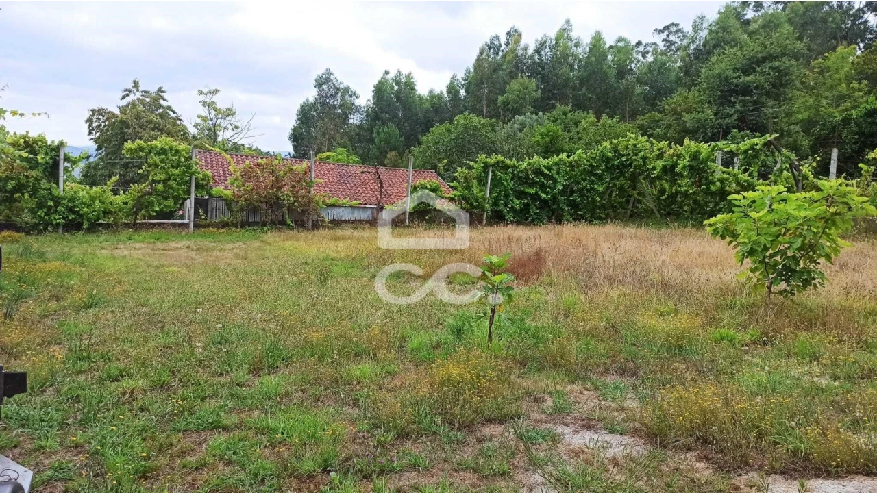 Terreno para Venda em Estorãos Foto 4