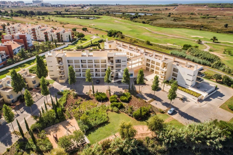 Apartamento T2 para Venda em Almancil Foto 15