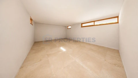 Moradia T4 para Venda em Quarteira