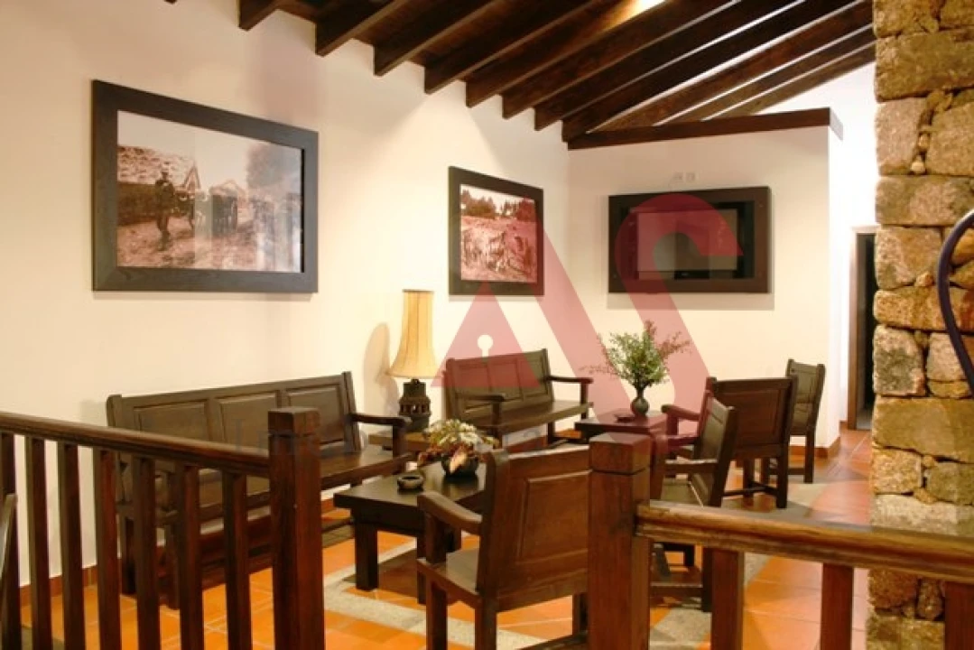 Negócio para Venda em Adoufe e Vilarinho de Samardã Foto 4