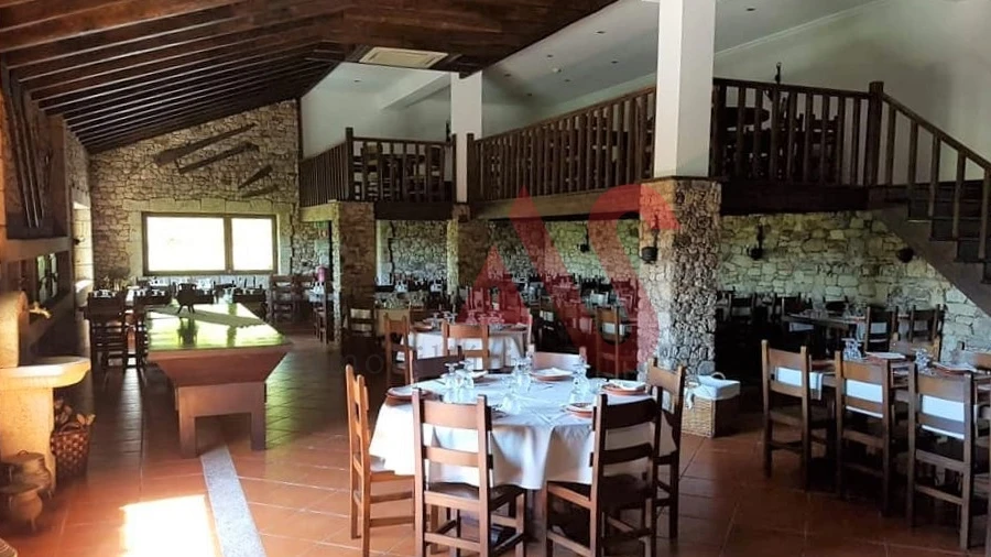 Negócio para Venda em Adoufe e Vilarinho de Samardã