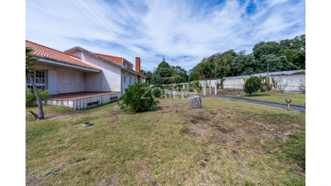 Moradia T13 para Venda em Arcozelo