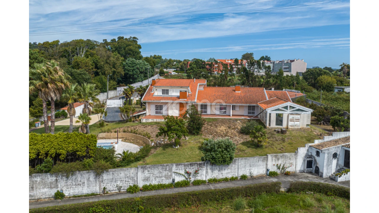 Moradia T13 para Venda em Arcozelo Foto 62