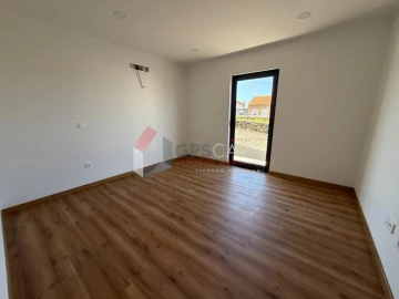 Moradia T2 para Venda em Biscoitos